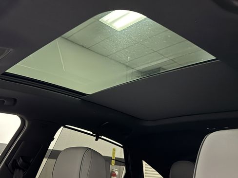 Used 2025 Audi Q5 Prestige w/ Prestige Package image 26