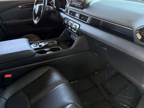 Certified 2024 Honda Pilot Touring image 20