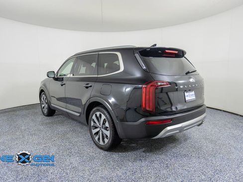 Used 2020 Kia Telluride S w/ S 8 Passenger Seating Package FWD image 5