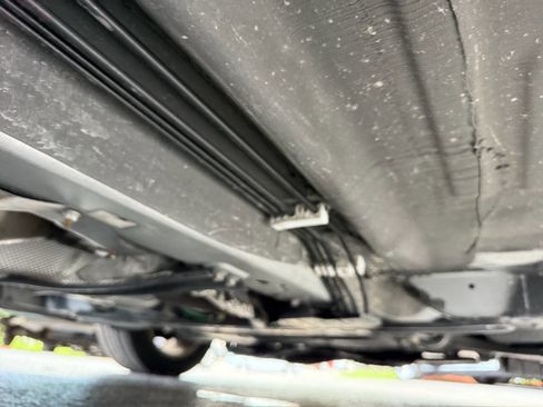 Used 2014 MAZDA MAZDA5 Sport image 32