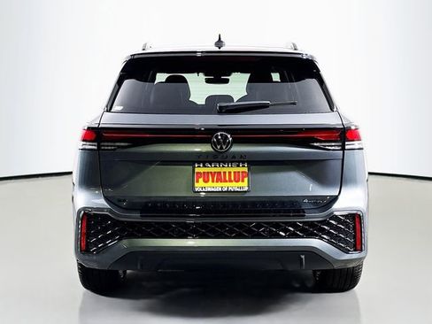 New 2025 Volkswagen Tiguan SE R-Line image 6