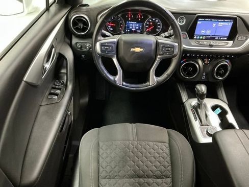 Used 2020 Chevrolet Blazer LT FWD image 11