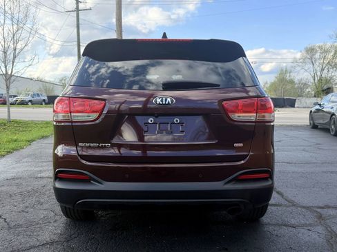 Used 2018 Kia Sorento FWD image 5