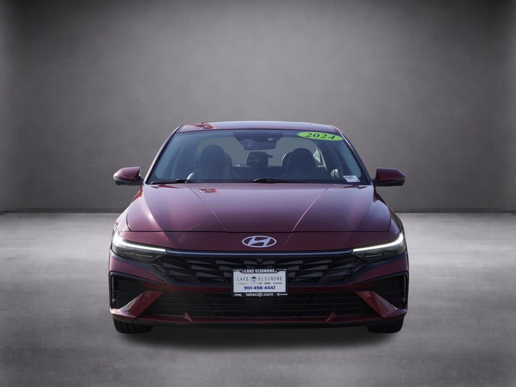Used 2024 Hyundai Elantra Limited FWD image 10