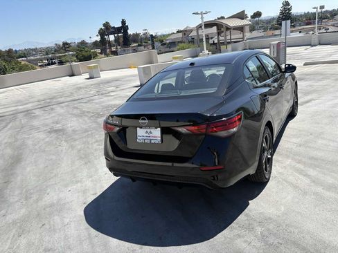 Used 2025 Nissan Sentra SV FWD image 34