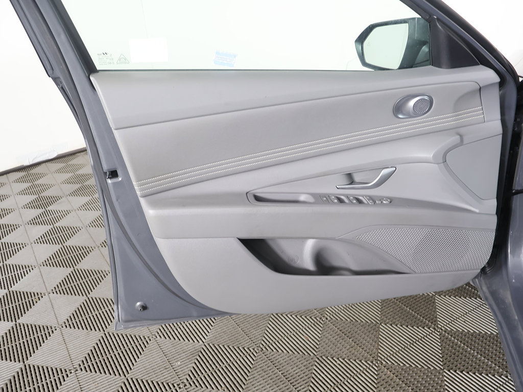 Used 2024 Hyundai Elantra SEL w/ Convenience Package FWD image 23