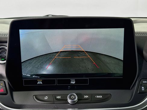 Used 2025 Chevrolet Blazer LT AWD/4WD image 14