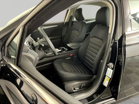 Used 2016 Ford Fusion SE FWD image 21