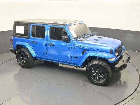 Used 2024 Jeep Wrangler Unlimited Sport AWD/4WD image 47