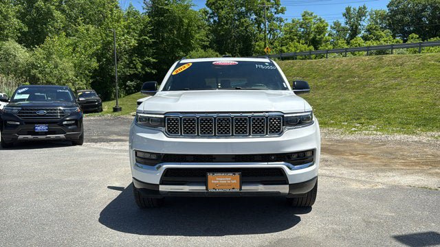 Used 2023 Jeep Grand Wagoneer Series III AWD/4WD image 3