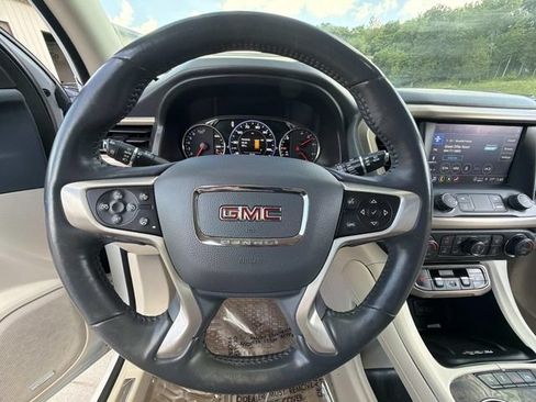 Used 2022 GMC Acadia Denali w/ Denali Technology Package AWD/4WD image 31