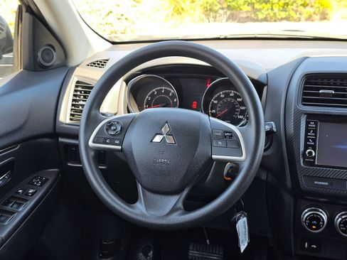 Used 2024 Mitsubishi Outlander Sport ES AWD/4WD image 23