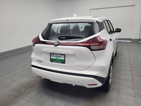 Used 2024 Nissan Kicks S FWD image 7