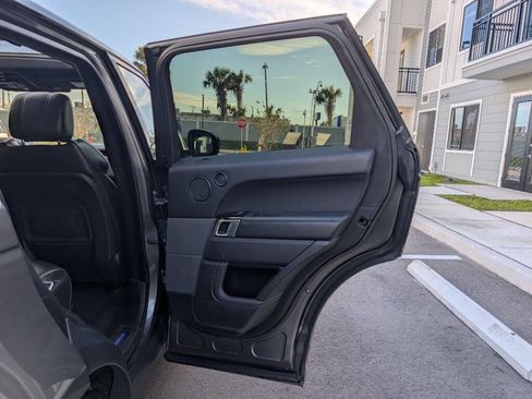 Used 2016 Land Rover Range Rover Sport HSE image 22