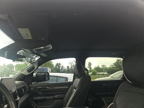Used 2025 RAM 1500 Limited AWD/4WD image 4