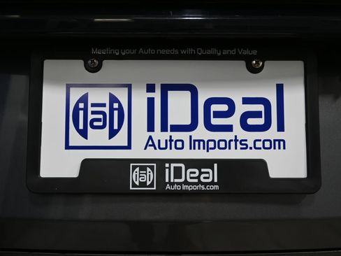 Used 2018 Land Rover Range Rover Velar S image 39