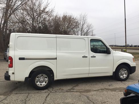 Used 2020 Nissan NV 1500 SV w/ Navigation Package image 6