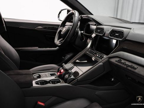Used 2024 Lamborghini Urus S image 49