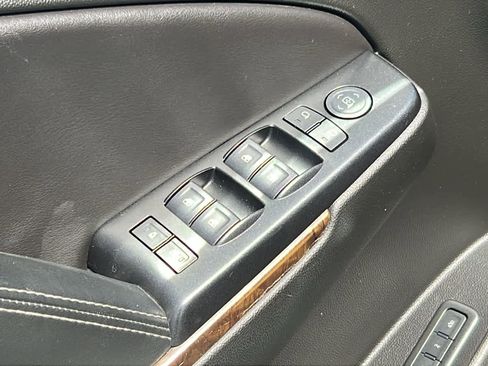 Used 2019 Chevrolet Tahoe LT image 22