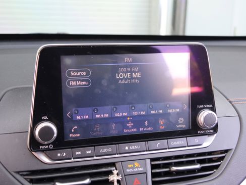 Used 2020 Nissan Altima 2.5 SR image 12