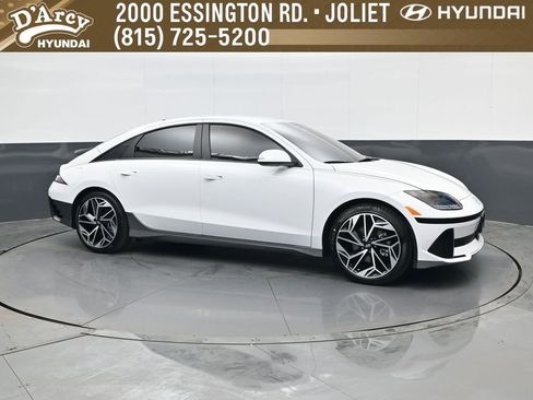 Certified 2025 Hyundai Ioniq 6 SEL image 3
