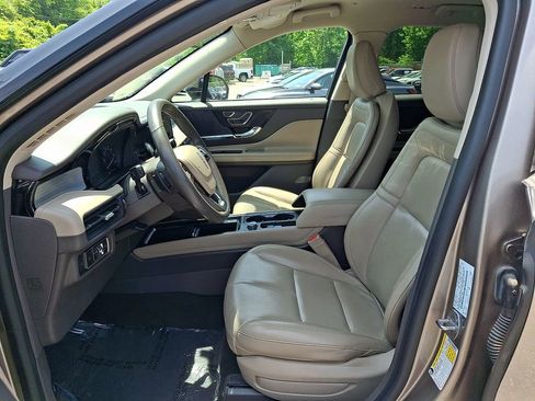 Used 2021 Lincoln Corsair AWD w/ Equipment Group 101A image 14