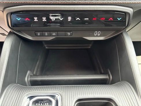 New 2026 Jeep Cherokee Limited image 23