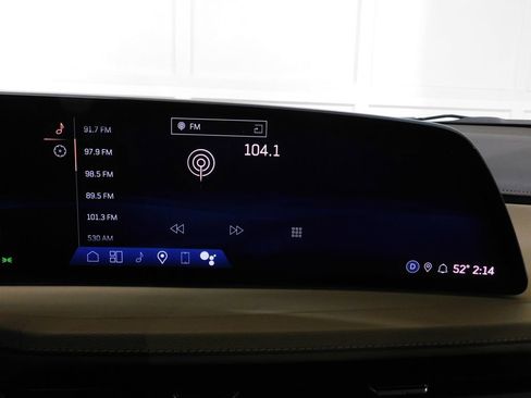 Used 2024 Cadillac XT4 Luxury w/ Cold Weather Package image 53