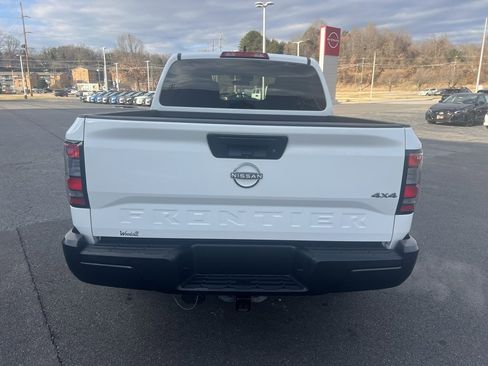 Used 2024 Nissan Frontier S image 8