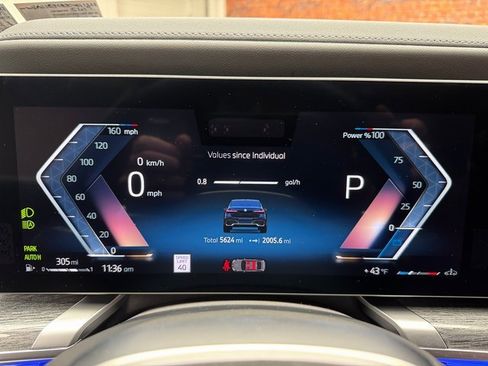 Certified 2025 BMW 760i xDrive image 15