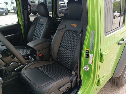 New 2025 Jeep Wrangler Sport S image 31