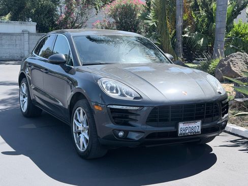 Used 2018 Porsche Macan S AWD/4WD image 4