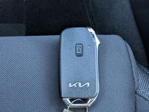 Used 2023 Kia K5 LXS image 25