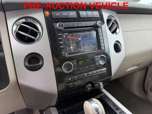 Used 2012 Ford Expedition Limited RWD image 19