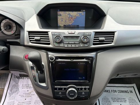 Used 2015 Honda Odyssey Touring Elite image 13
