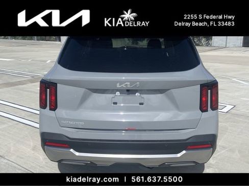 New 2026 Kia Sorento S FWD image 4