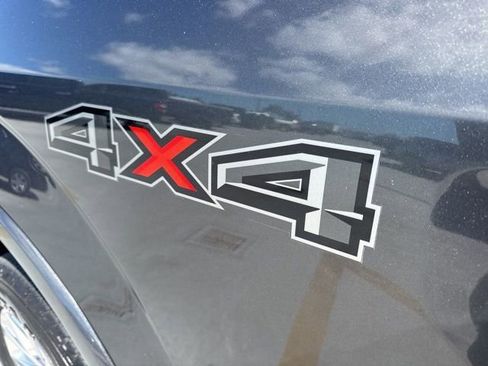 Used 2016 Ford F150 Lariat w/ Equipment Group 502A Luxury image 8