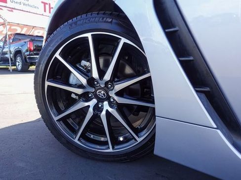 Certified 2023 Toyota GR86 image 13