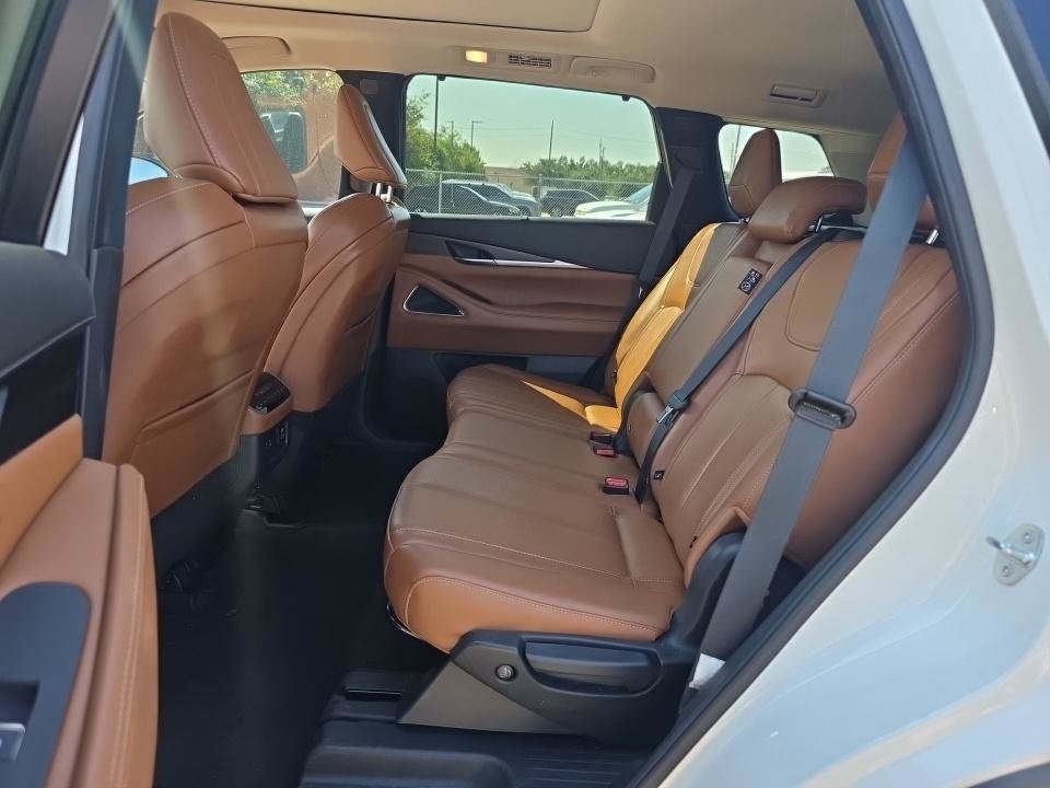 Used 2023 INFINITI QX60 Sensory w/ Vision Package AWD/4WD image 8