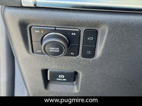 New 2025 Ford Expedition Platinum w/ Stealth Performance Package image 21