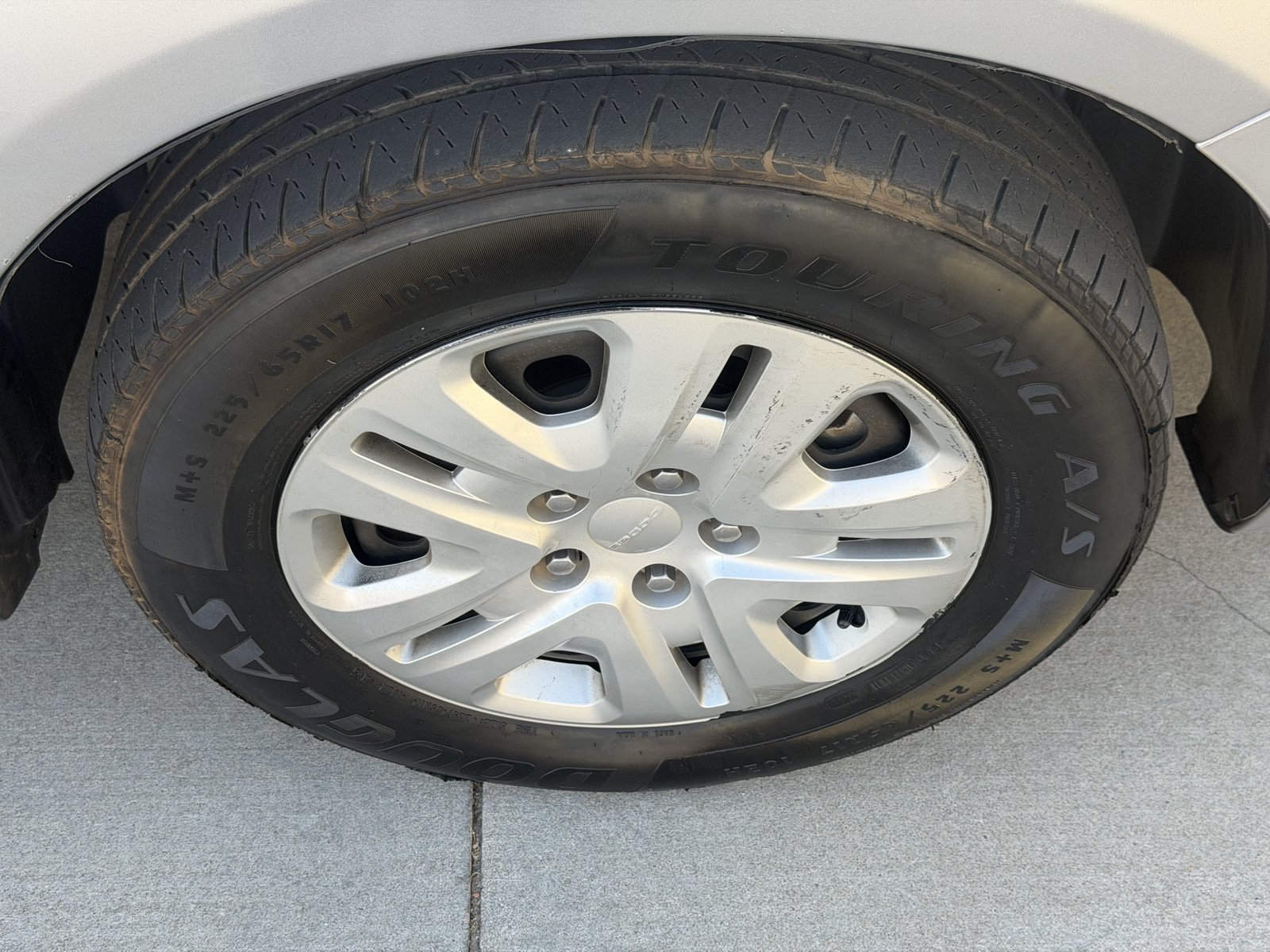 Used 2020 Dodge Journey SE w/ SE Popular Equipment Group FWD image 15