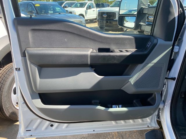New 2025 Ford F350 XL w/ XL Chrome Package AWD/4WD image 10