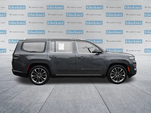 Used 2022 Jeep Grand Wagoneer Series III AWD/4WD image 4