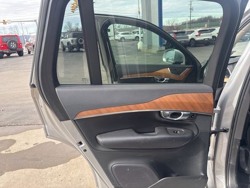Certified 2023 Volvo XC90 B5 Plus image 29