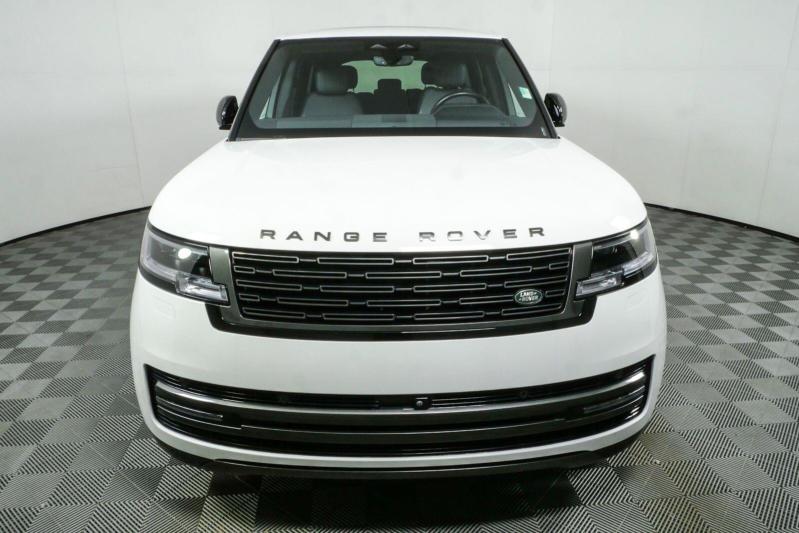 Used 2024 Land Rover Range Rover SE AWD/4WD image 29