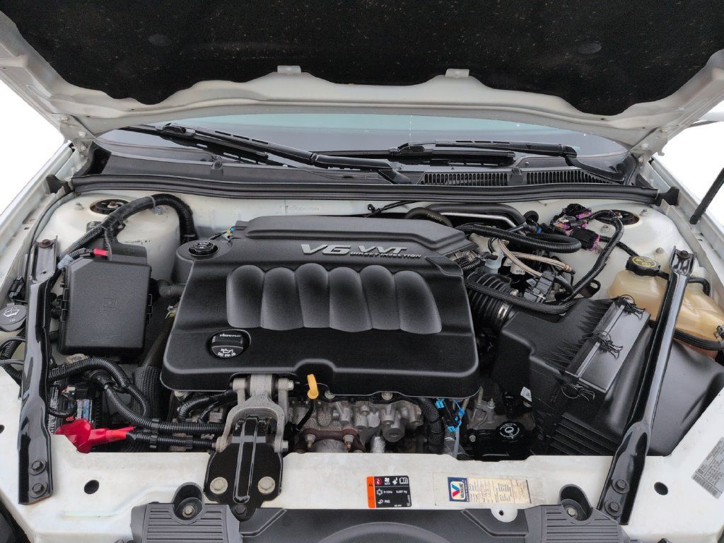 Used 2012 Chevrolet Impala LTZ FWD image 29