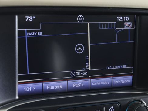 Used 2016 GMC Sierra 2500 Denali w/ Suspension Package, Off-Road AWD/4WD image 9