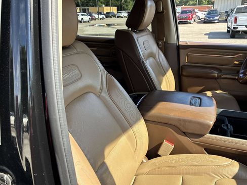 Used 2019 RAM 1500 Limited RWD image 29