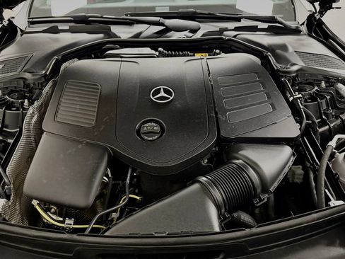 Used 2024 Mercedes-Benz C 300 4MATIC Sedan image 41