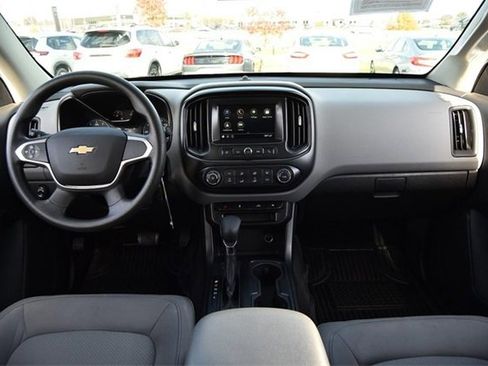 Used 2022 Chevrolet Colorado W/T w/ Custom Special Edition image 8